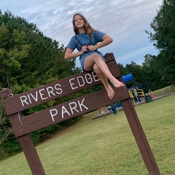 Meet your Posher, Kylee - Picture 1 of 1